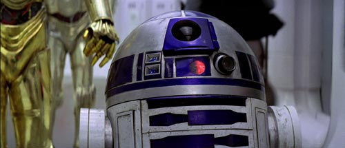 Bis zum ersten Drehbuchentwurf konnte R2-D2 sprechen und war ein treuer Diener des Imperiums...